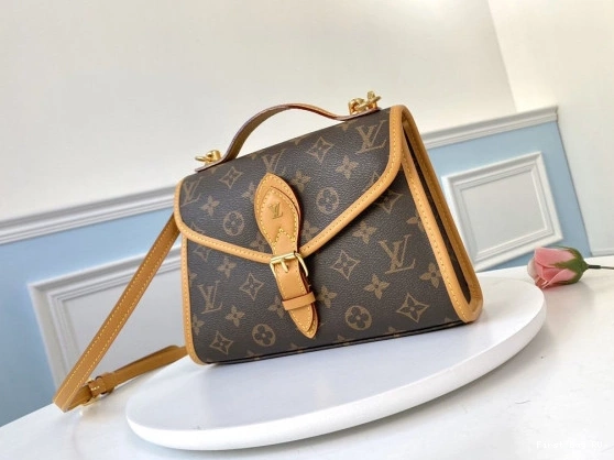 First bag ru LOUIS IVY VUITTON 0813